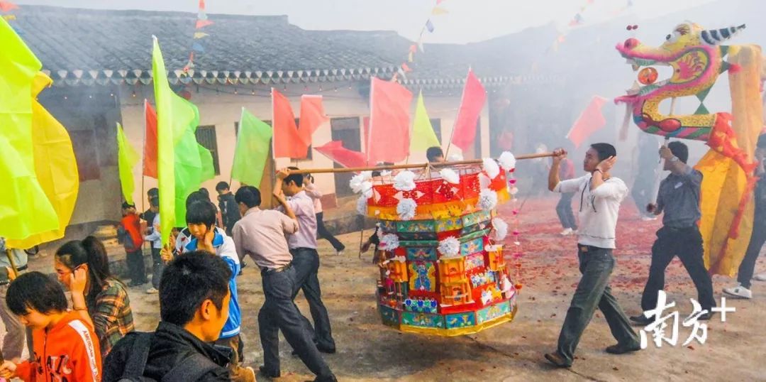 普宁磨石坑拜神，传统信仰与现代情感的交融